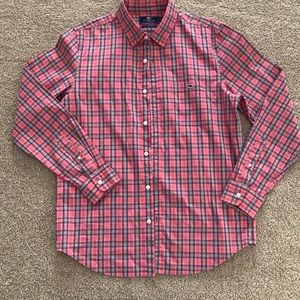 Vineyard Vines men’s button down-slim fit
